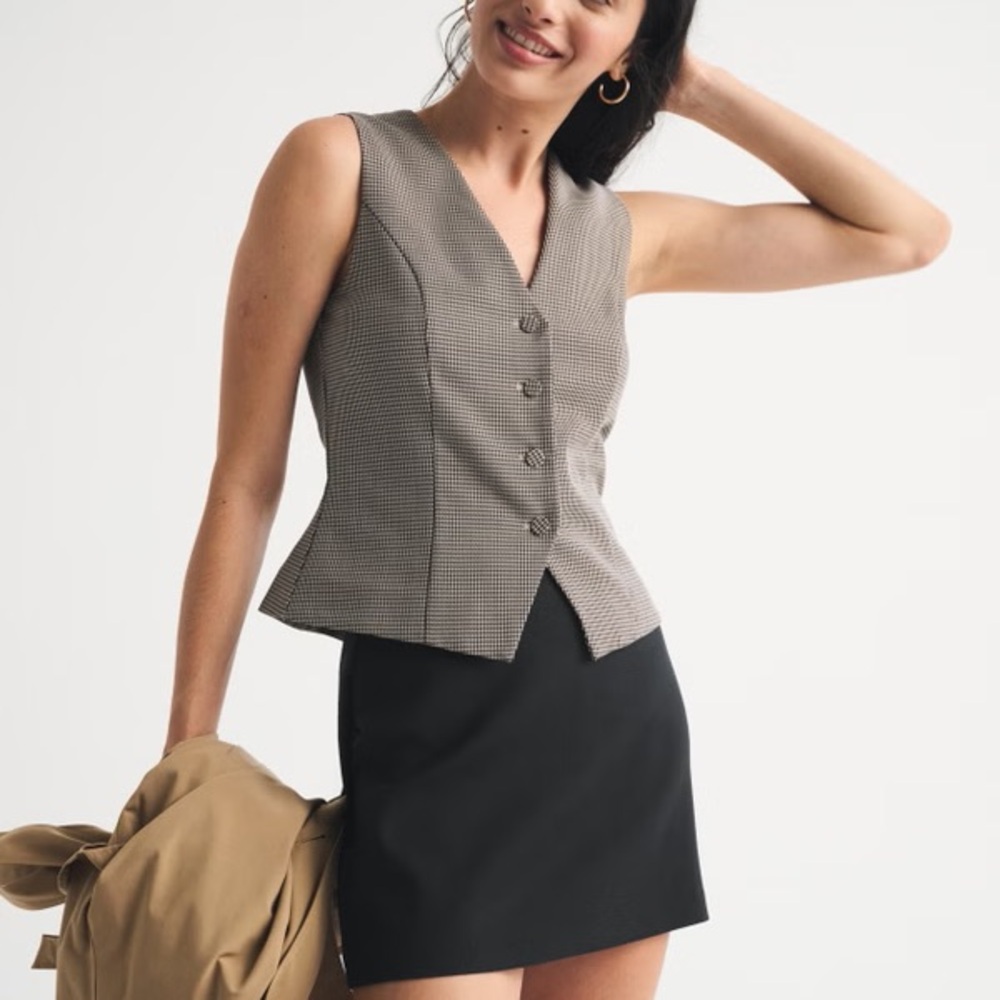 Abercrombie & Fitch Black Scarlett Mini Skort